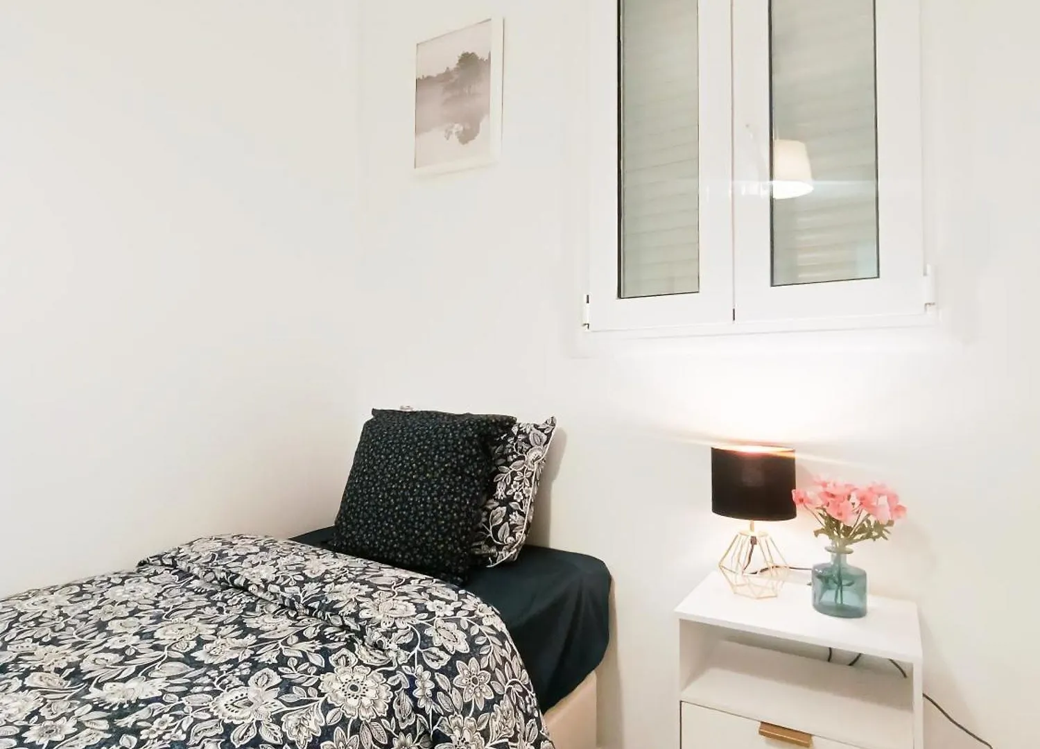 Хостел Oasis Rooms Barcelona - Heart Of Барселона Испания