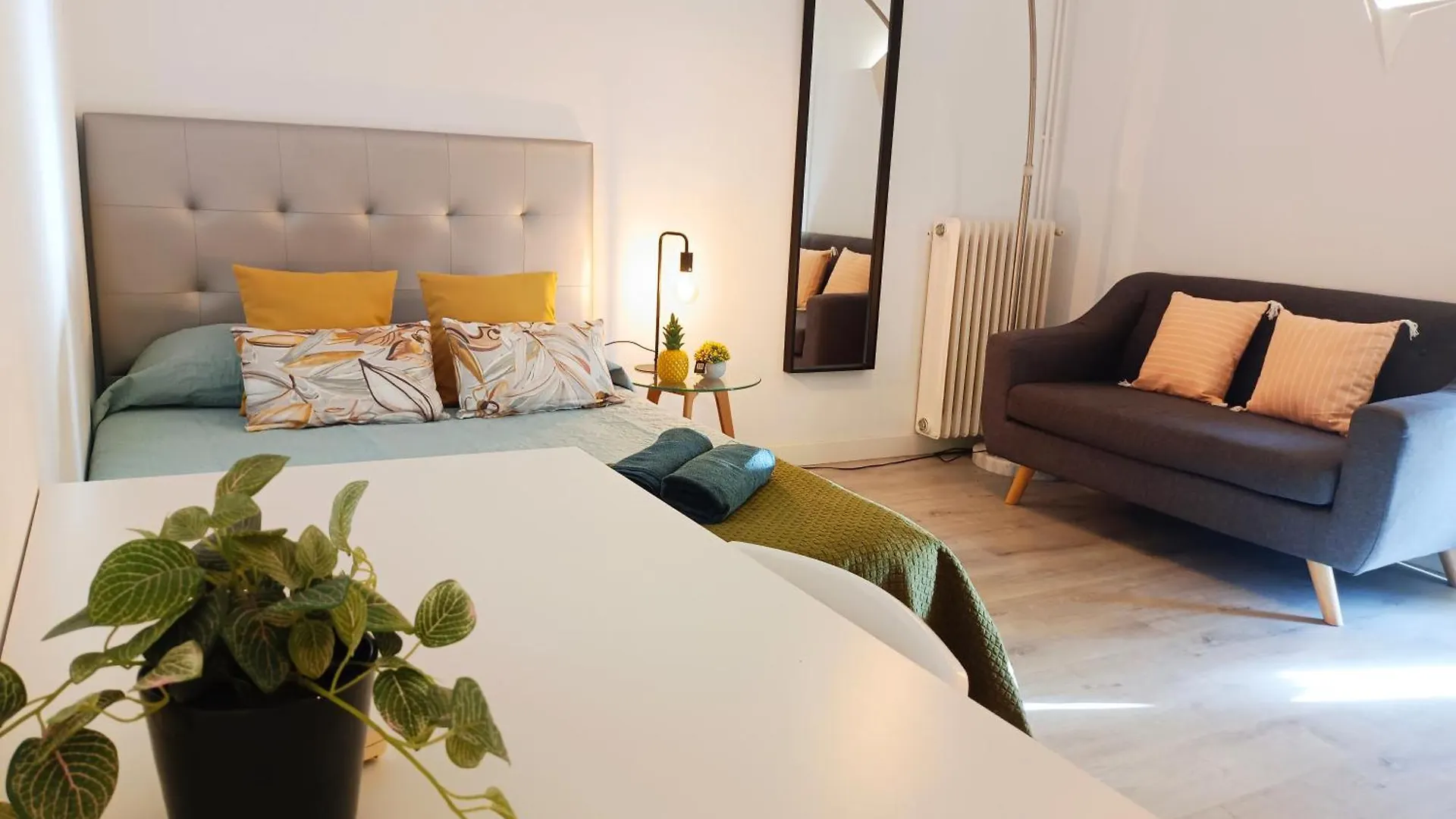 Oasis Rooms Barcelona - Heart Of Барселона