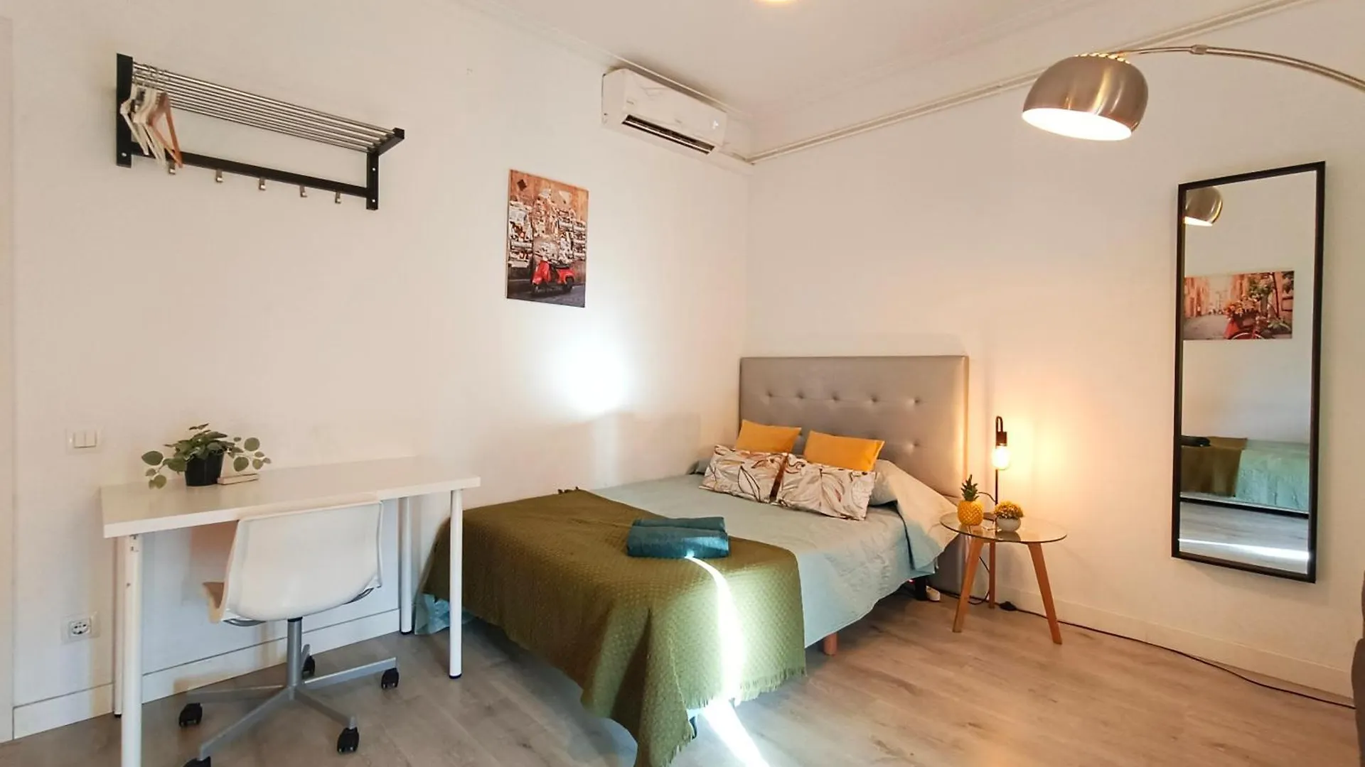 Oasis Rooms Barcelona - Heart Of Барселона